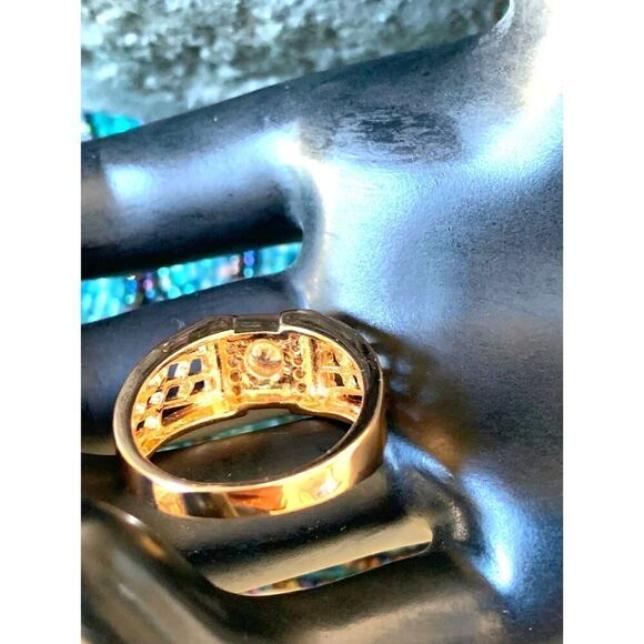 Beautiful Gold Signet ring, SZ 10.75, Mark unidentifiable - Picture 5 of 5